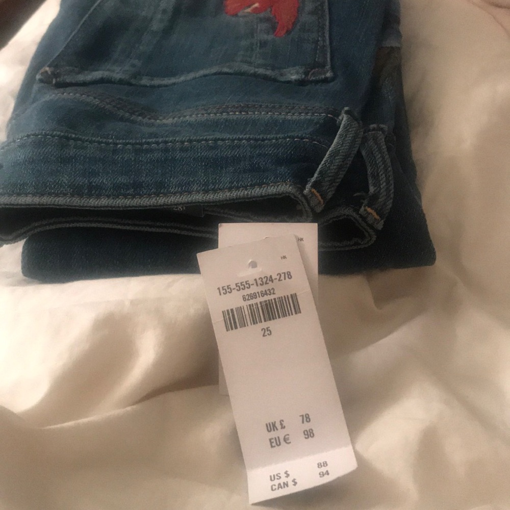High Rise Raw Hem Embroidered Jeans - Picture 5 of 8